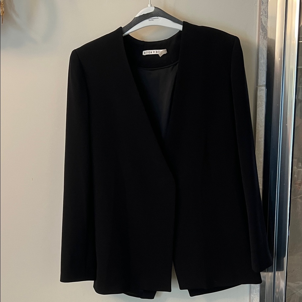 Alice + Olivia Elegant Black Blazer